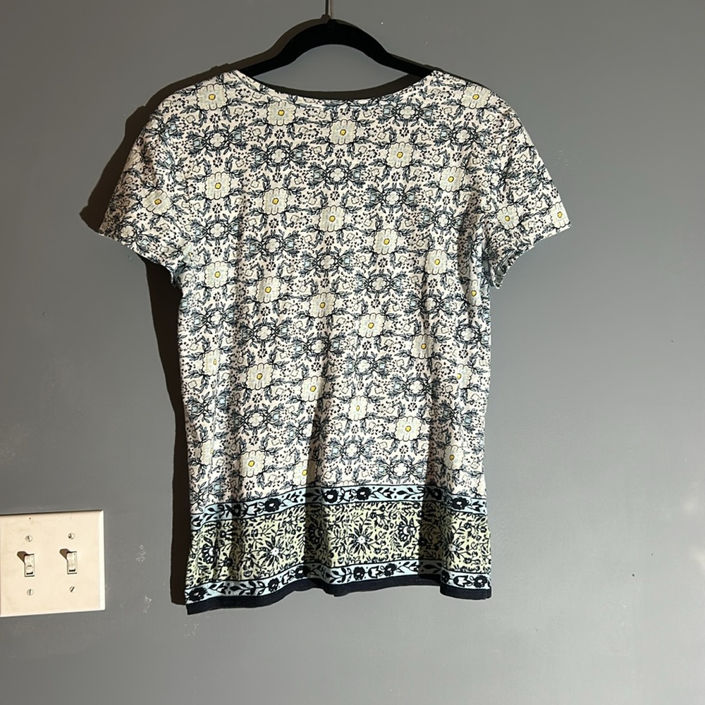 LOFT t-shirt - Picture 2 of 3